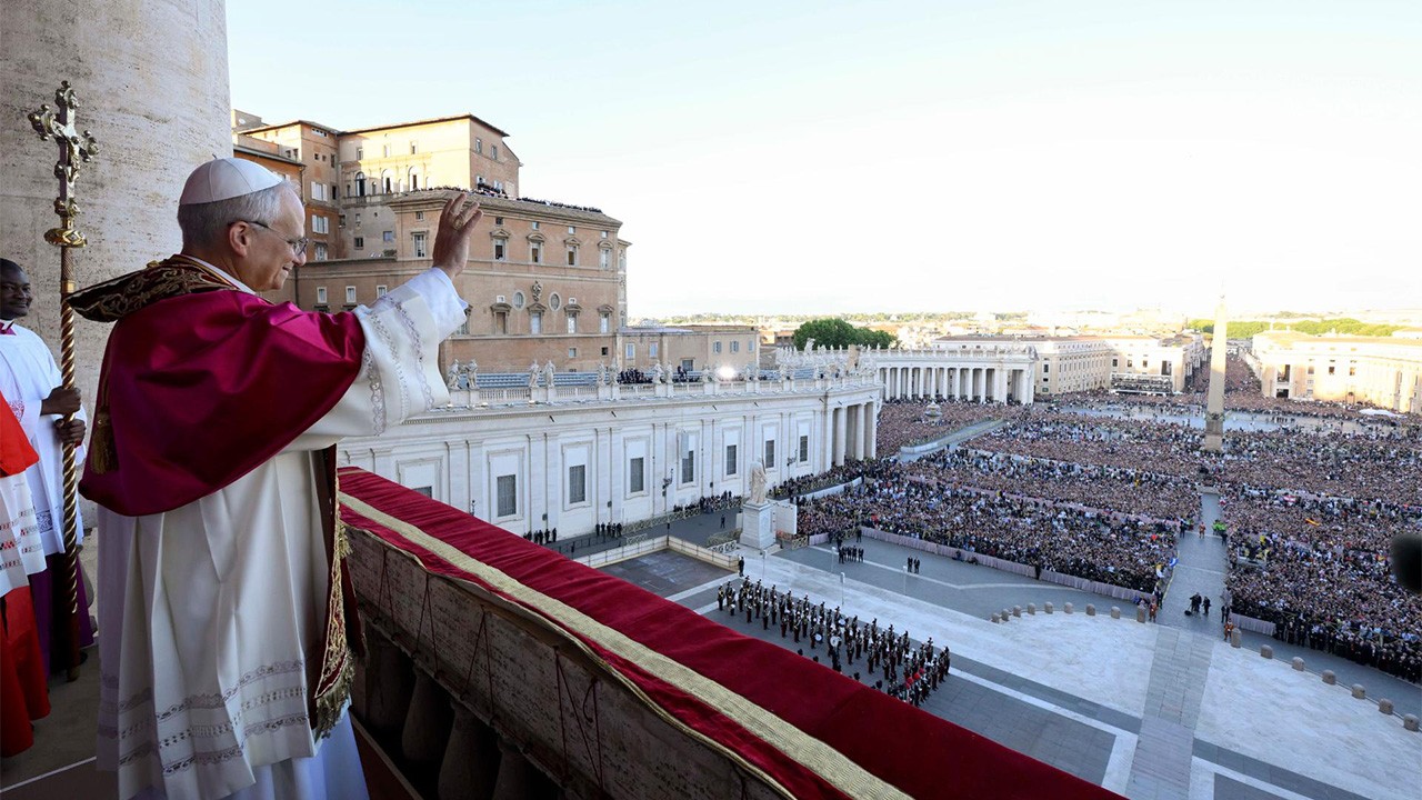 495730844_1086725803480953_1214587821034012831_n Primeras imágenes de Su Santidad León XIV